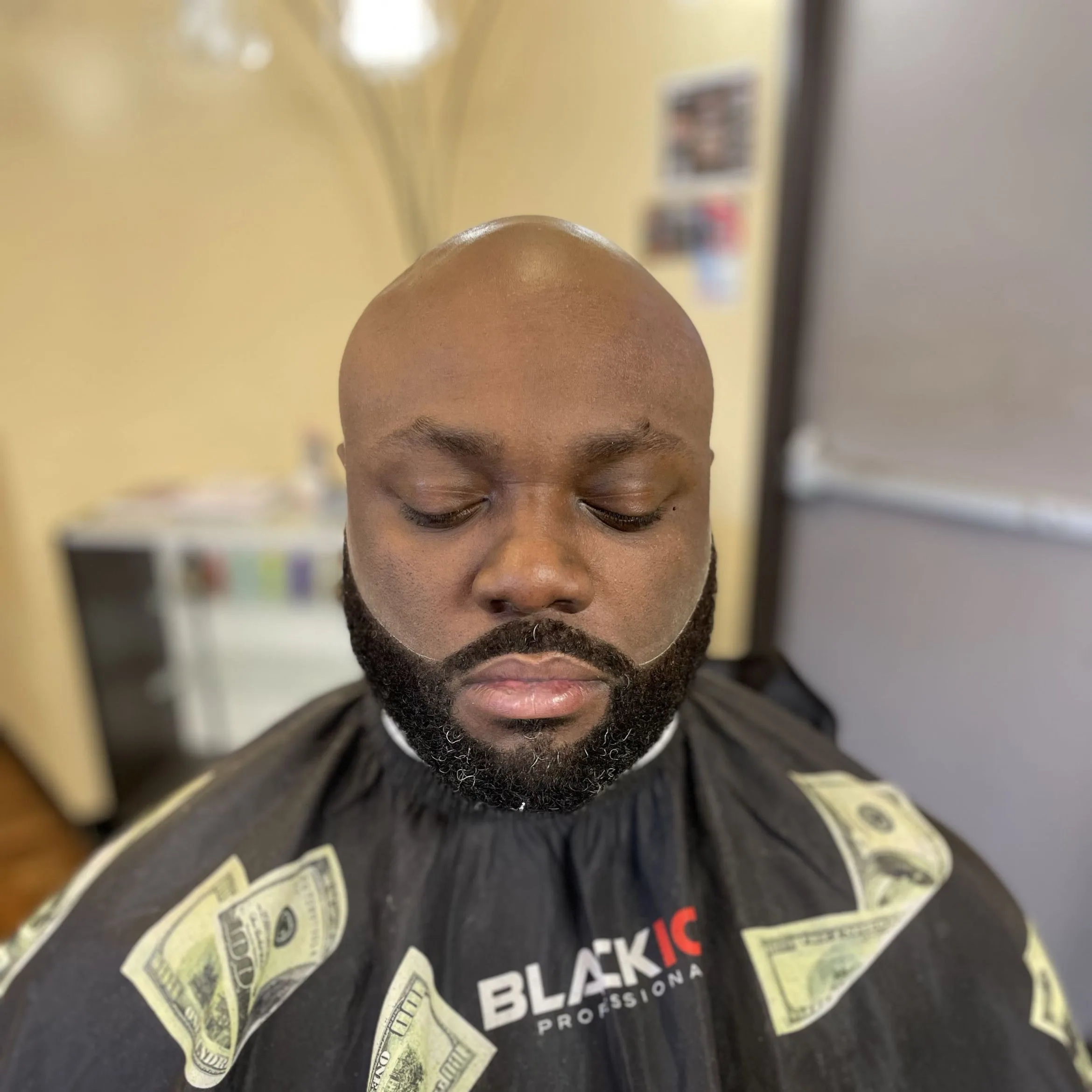 Edge Up/Beard shave 🧔🏻♂️ by Joe